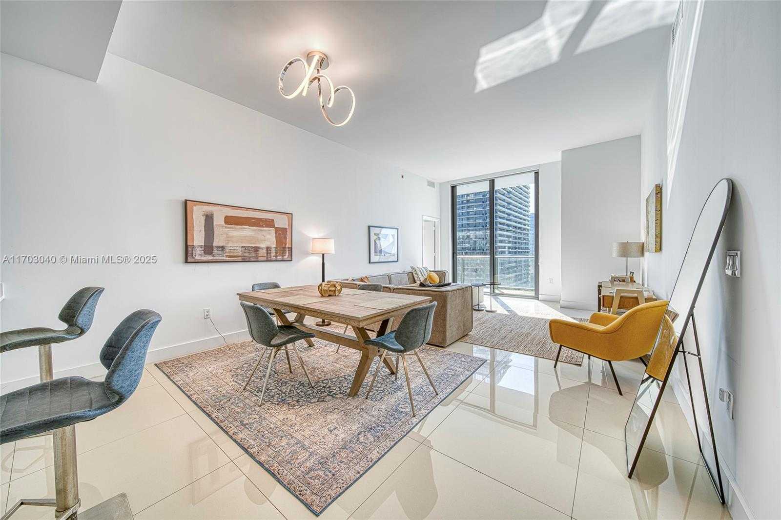 Small Image of 45 SOUTH WEST 9TH ST #LPH 4504, Miami Number 2