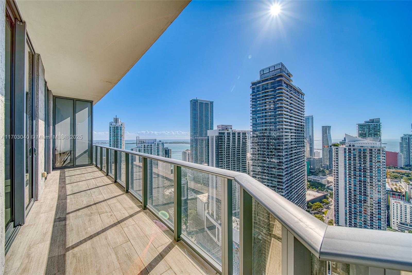 Small Image of 45 SOUTH WEST 9TH ST #LPH 4504, Miami Number 34