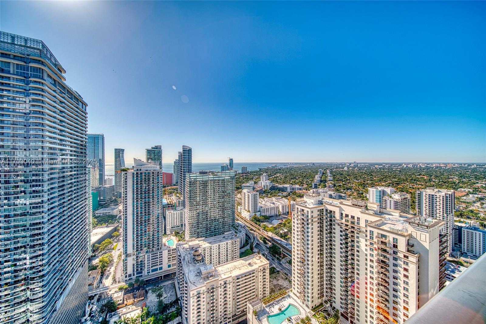 Small Image of 45 SOUTH WEST 9TH ST #LPH 4504, Miami Number 36