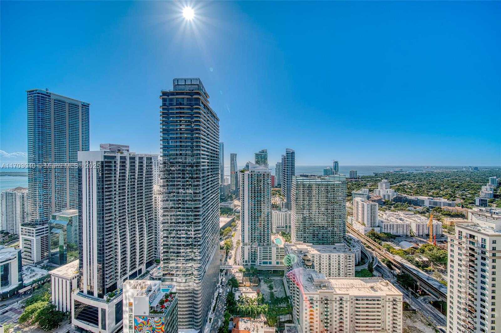 Small Image of 45 SOUTH WEST 9TH ST #LPH 4504, Miami Number 37