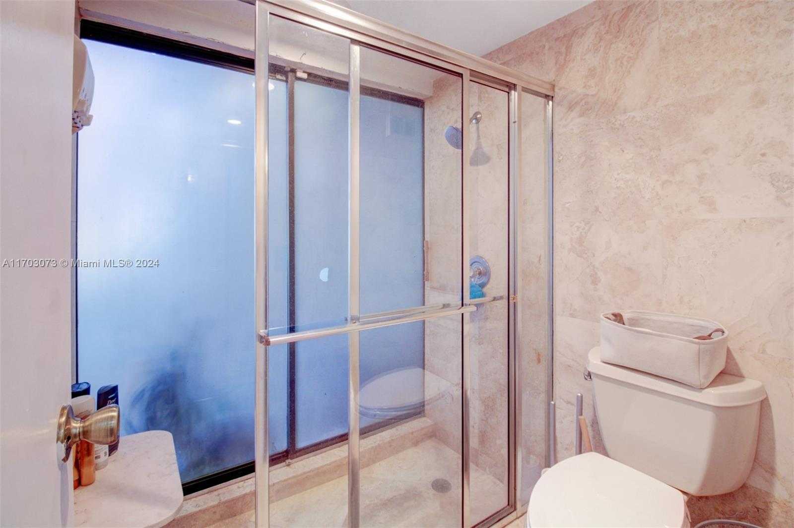 Small Image of 730 EAST COCO PLUM CIR #3, Plantation Number 12