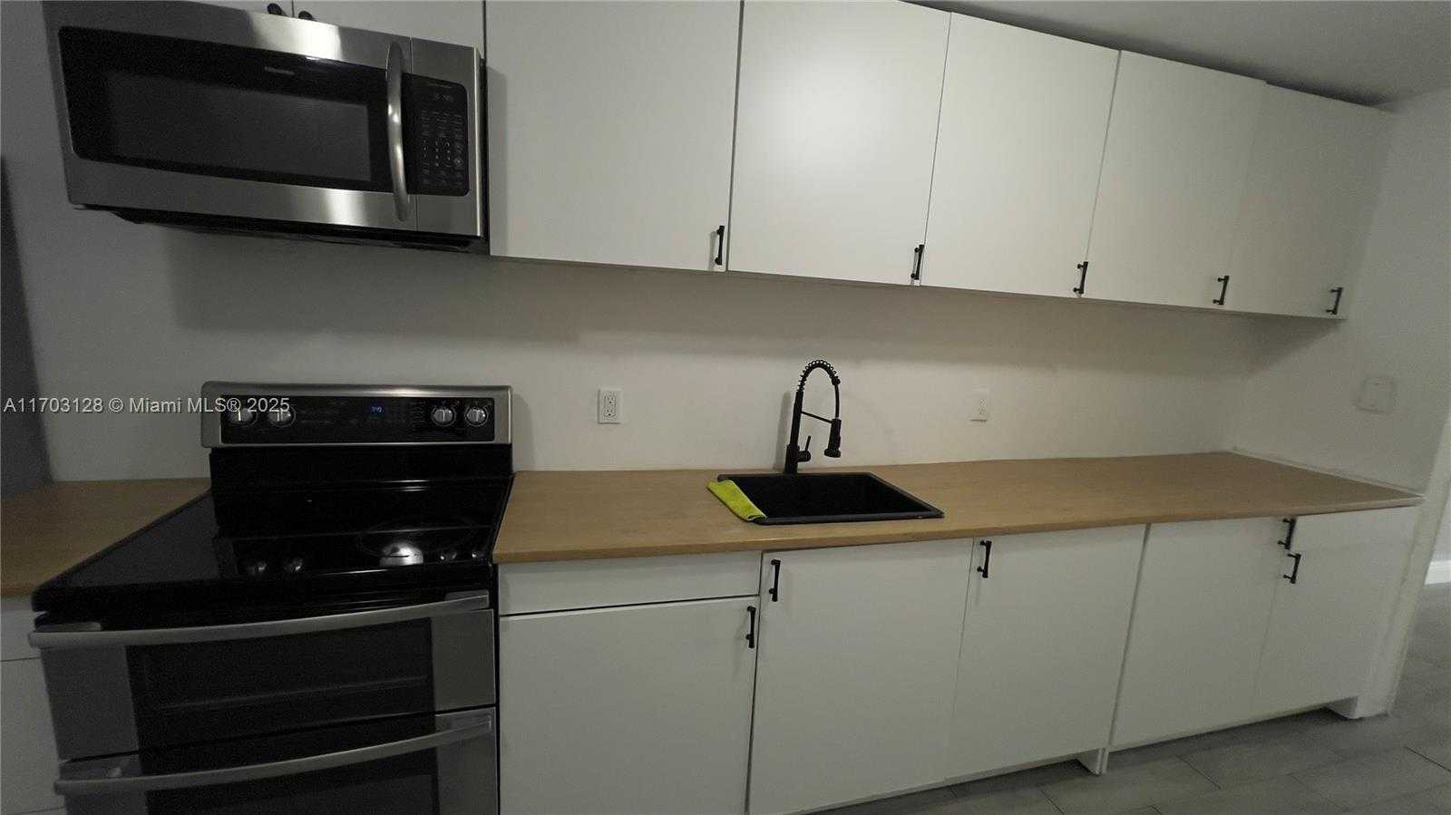Small Image of 3660 NORTH EAST 166TH ST #607, North Miami Beach Number 11
