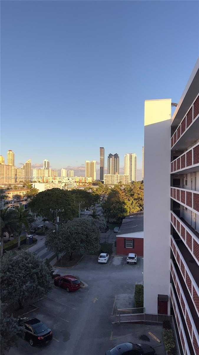 Small Image of 3660 NORTH EAST 166TH ST #607, North Miami Beach Number 2