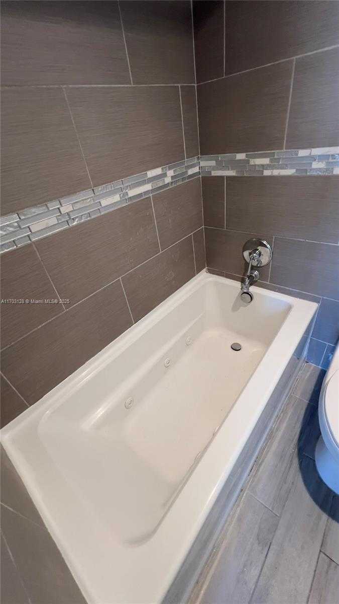 Small Image of 3660 NORTH EAST 166TH ST #607, North Miami Beach Number 21