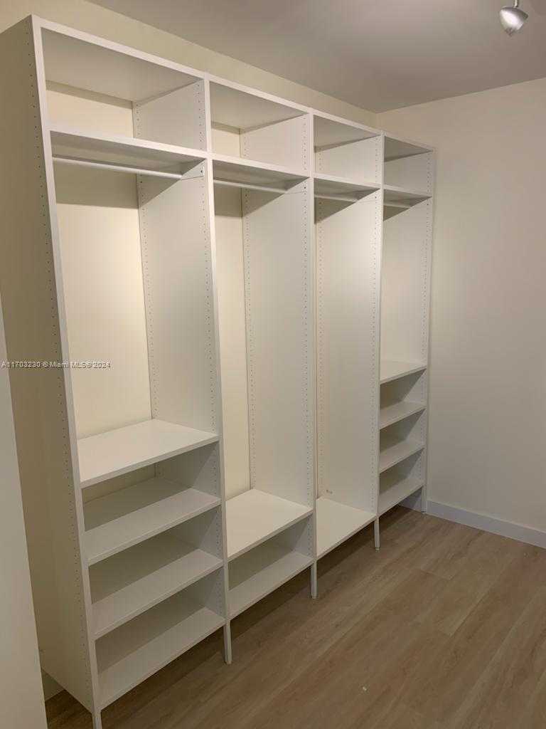 Small Image of 2500 PARKVIEW DR #2020, Hallandale Beach Number 13