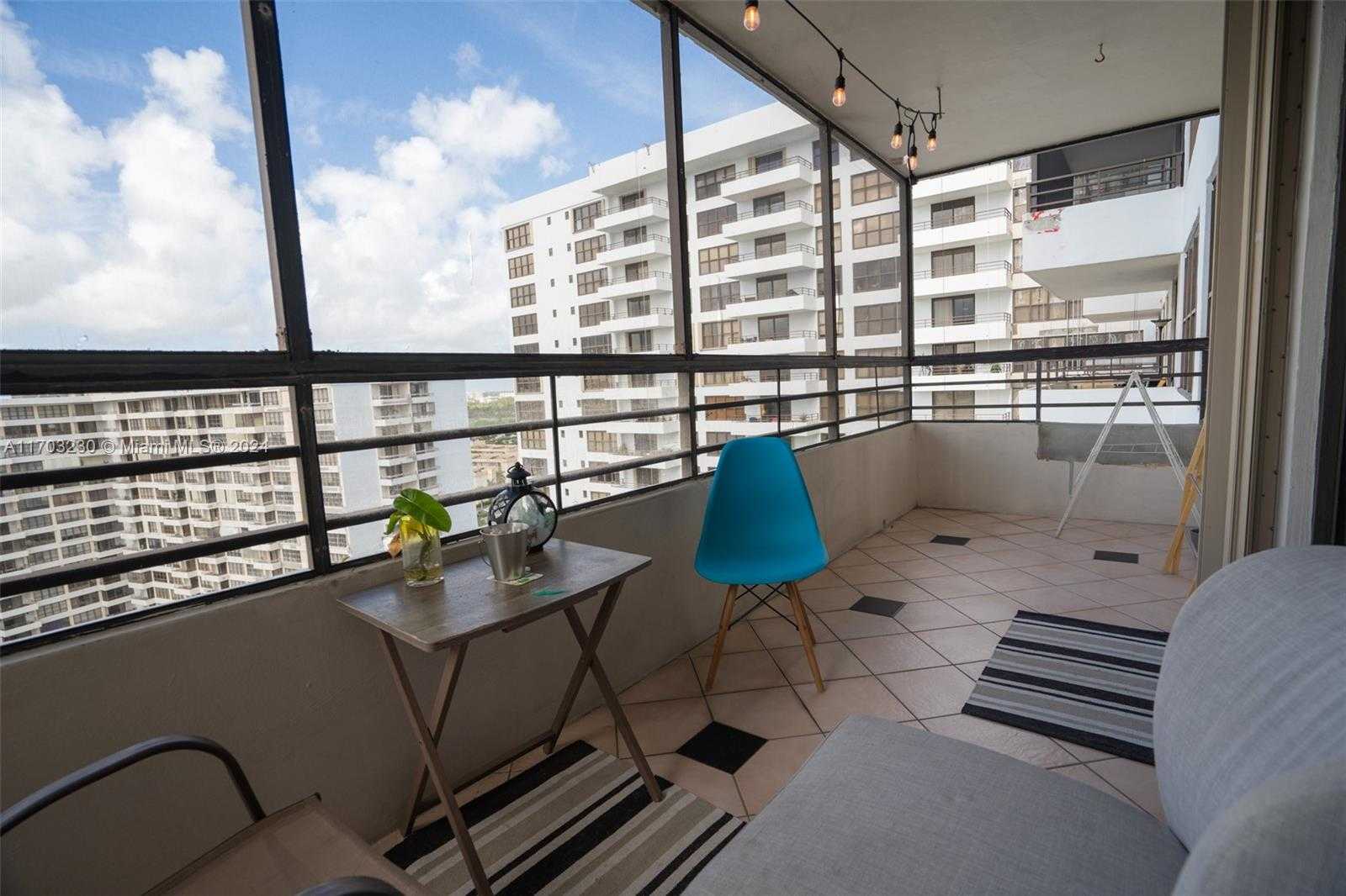 Small Image of 2500 PARKVIEW DR #2020, Hallandale Beach Number 17