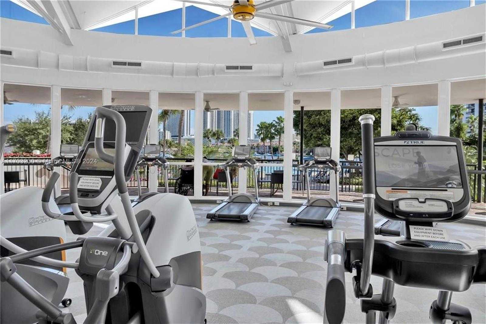 Small Image of 2500 PARKVIEW DR #2020, Hallandale Beach Number 18