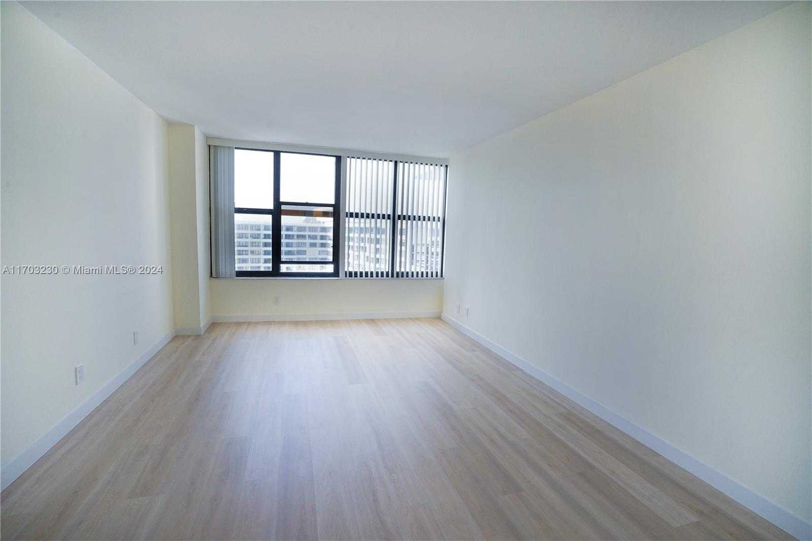 Small Image of 2500 PARKVIEW DR #2020, Hallandale Beach Number 8