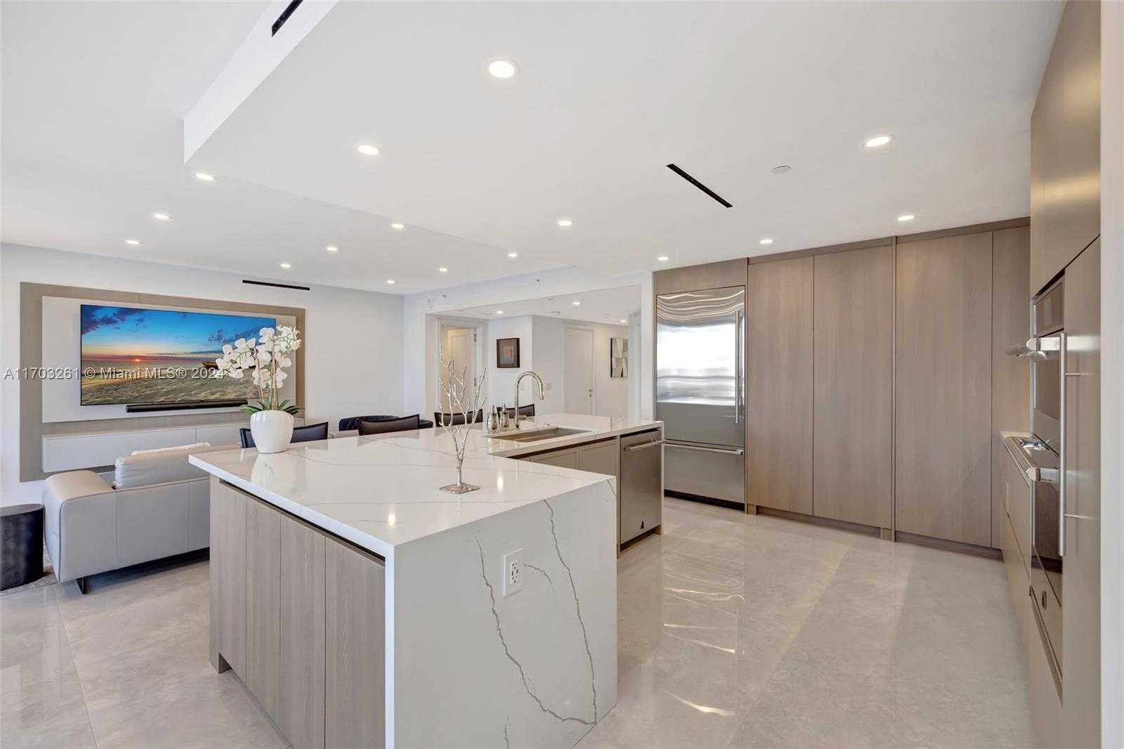Small Image of 6000 ISLAND BLVD #2304, Aventura Number 12