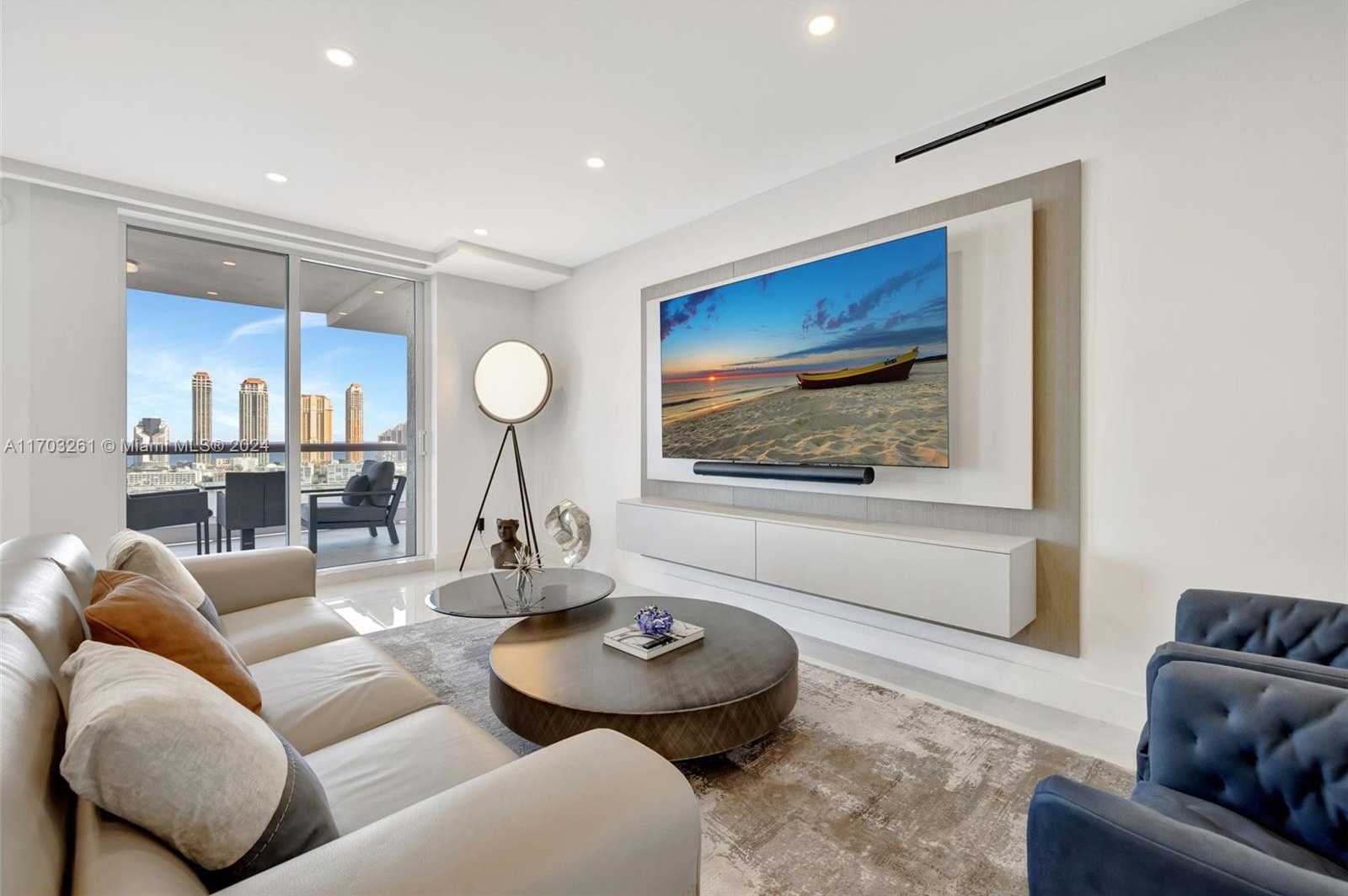 Small Image of 6000 ISLAND BLVD #2304, Aventura Number 3