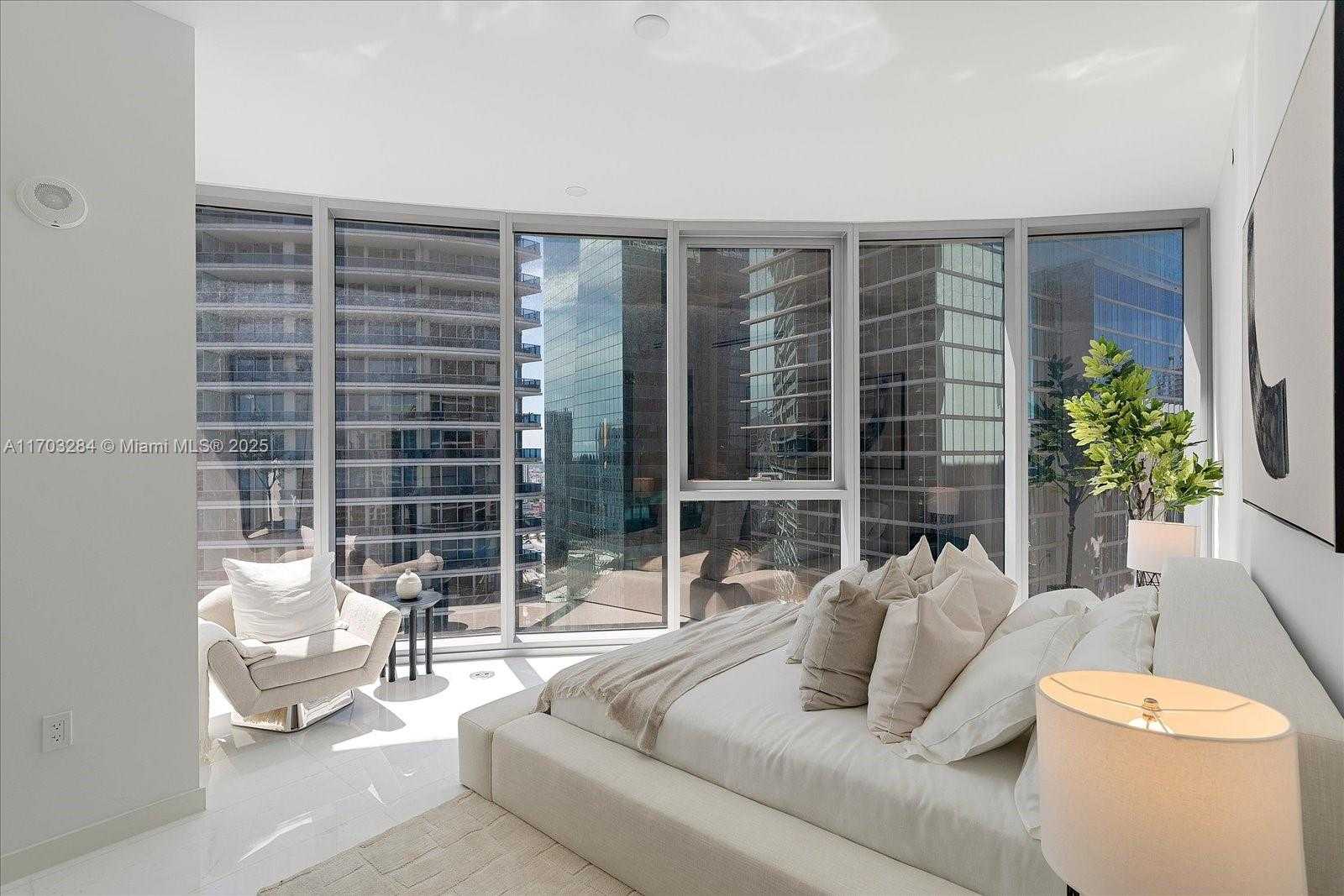 Small Image of 300 BISCAYNE BLVD WAY #3407, Miami Number 26