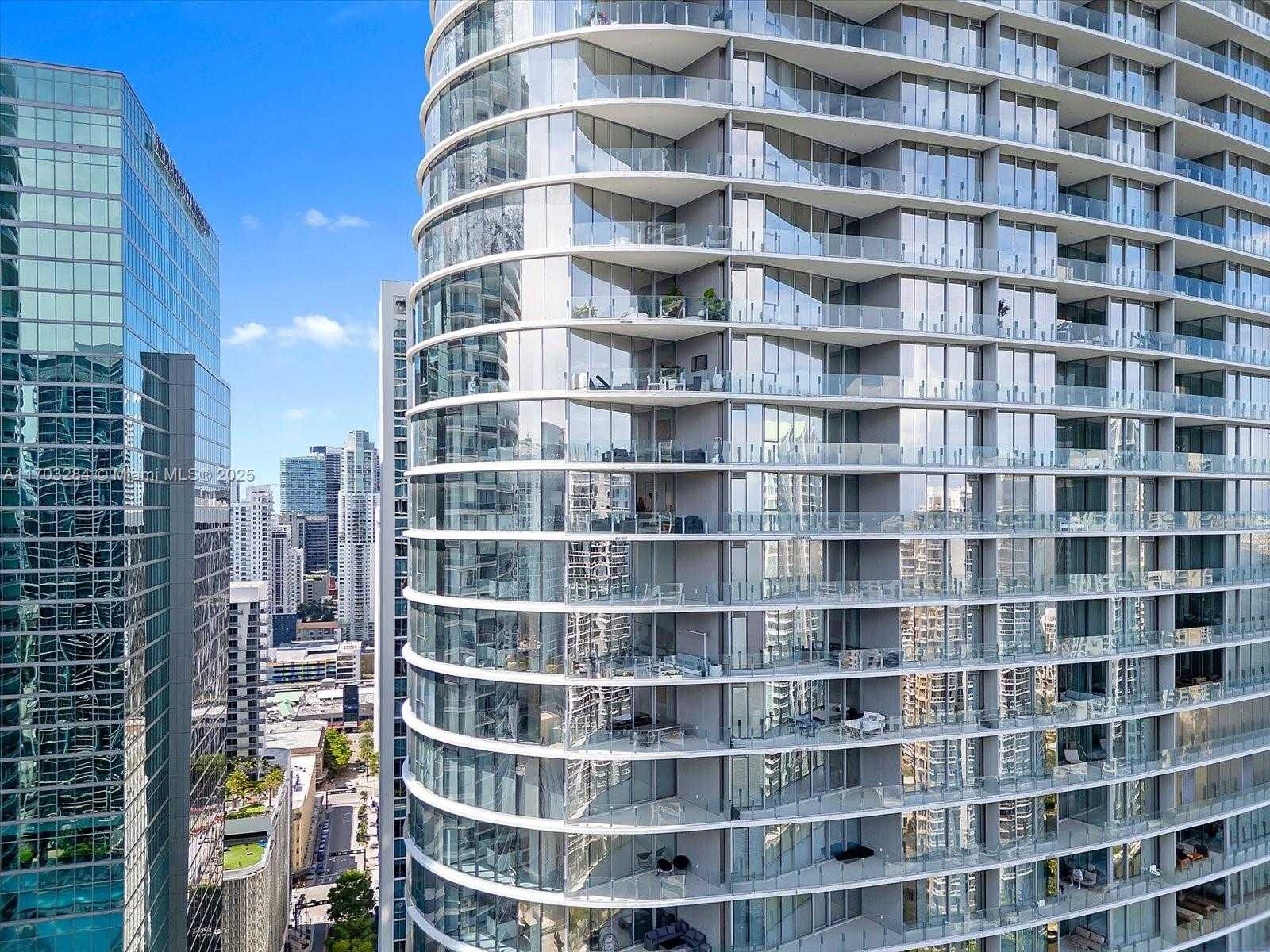 Small Image of 300 BISCAYNE BLVD WAY #3407, Miami Number 37
