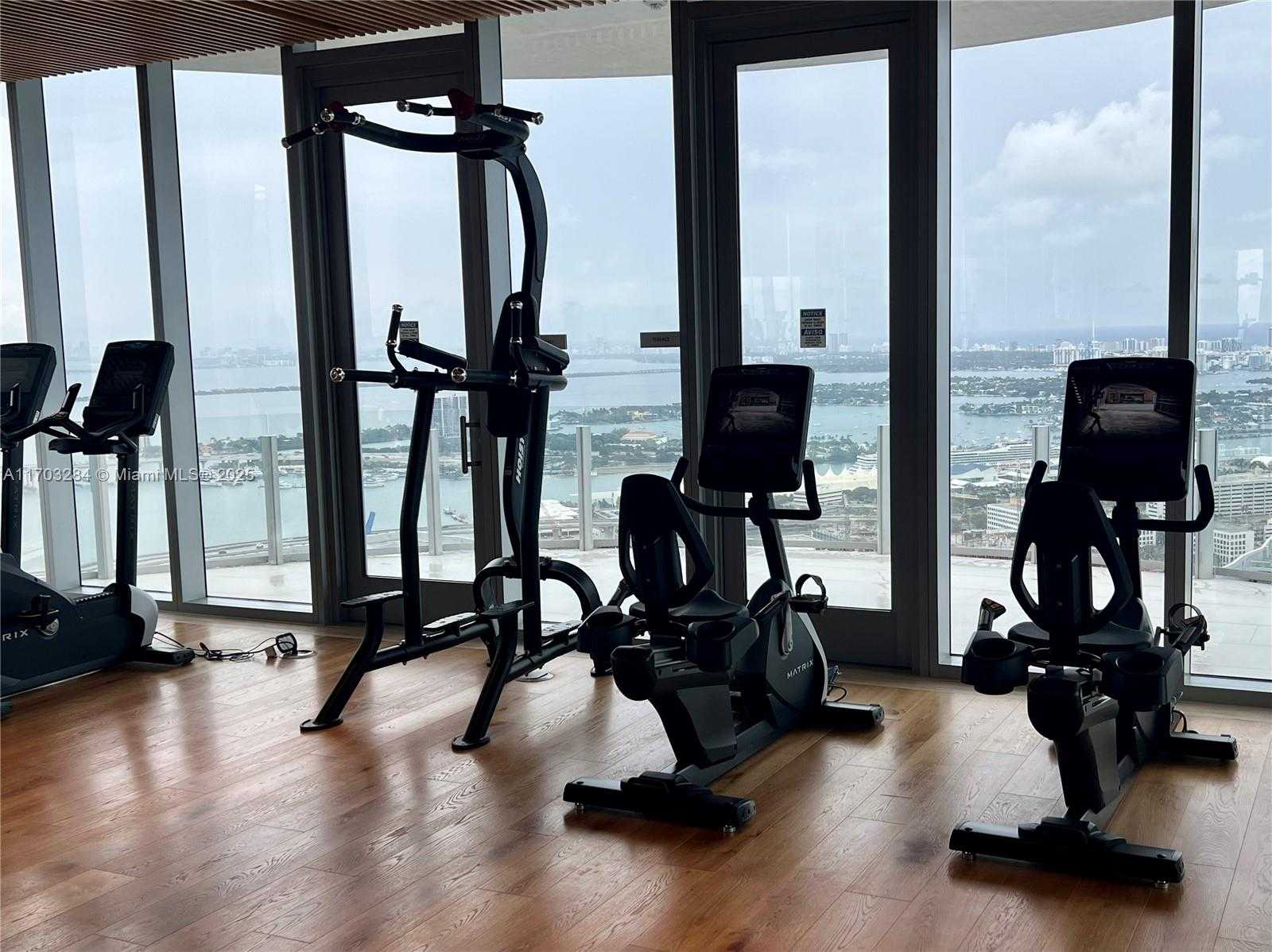 Small Image of 300 BISCAYNE BLVD WAY #3407, Miami Number 41