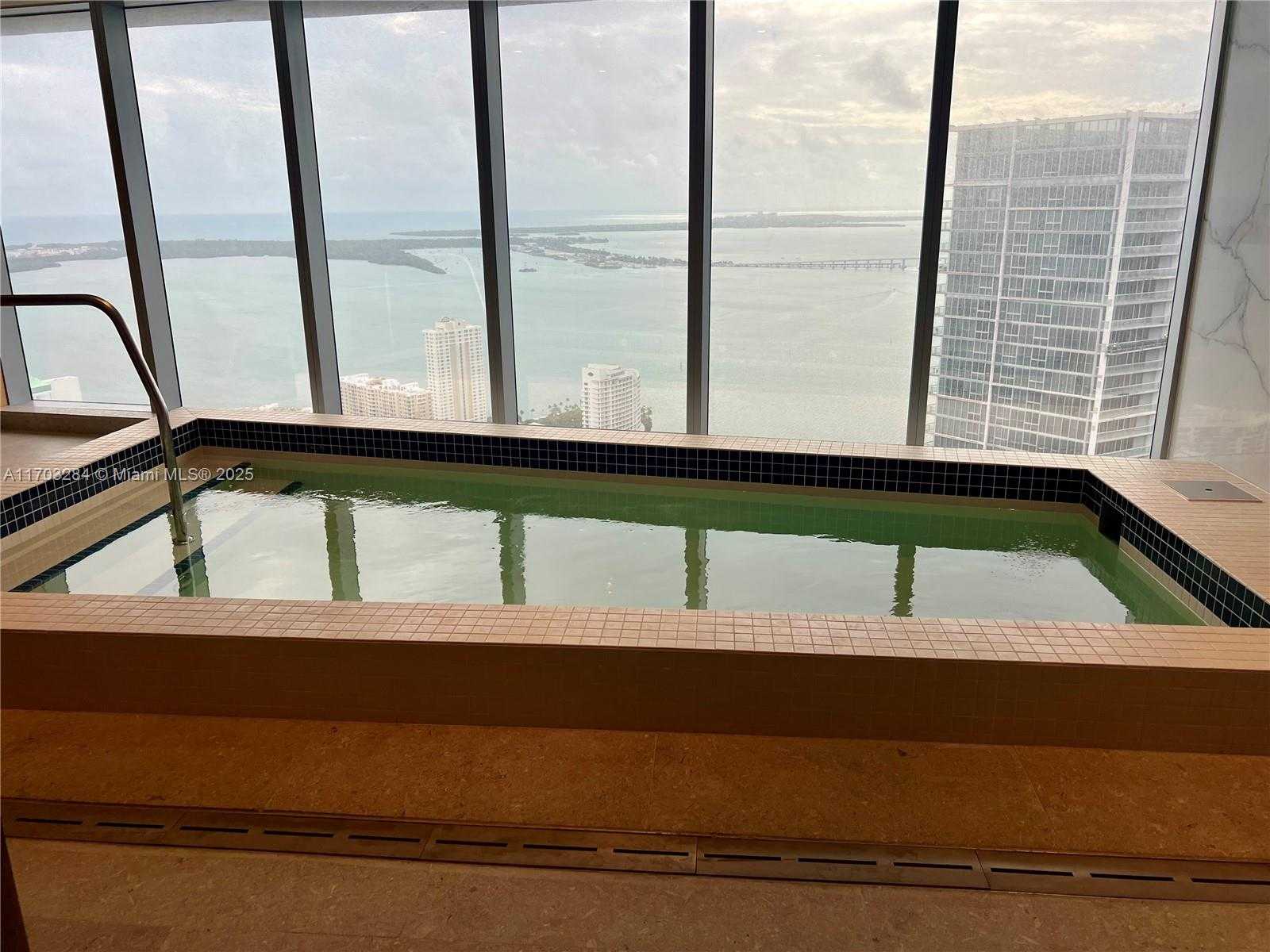 Small Image of 300 BISCAYNE BLVD WAY #3407, Miami Number 46