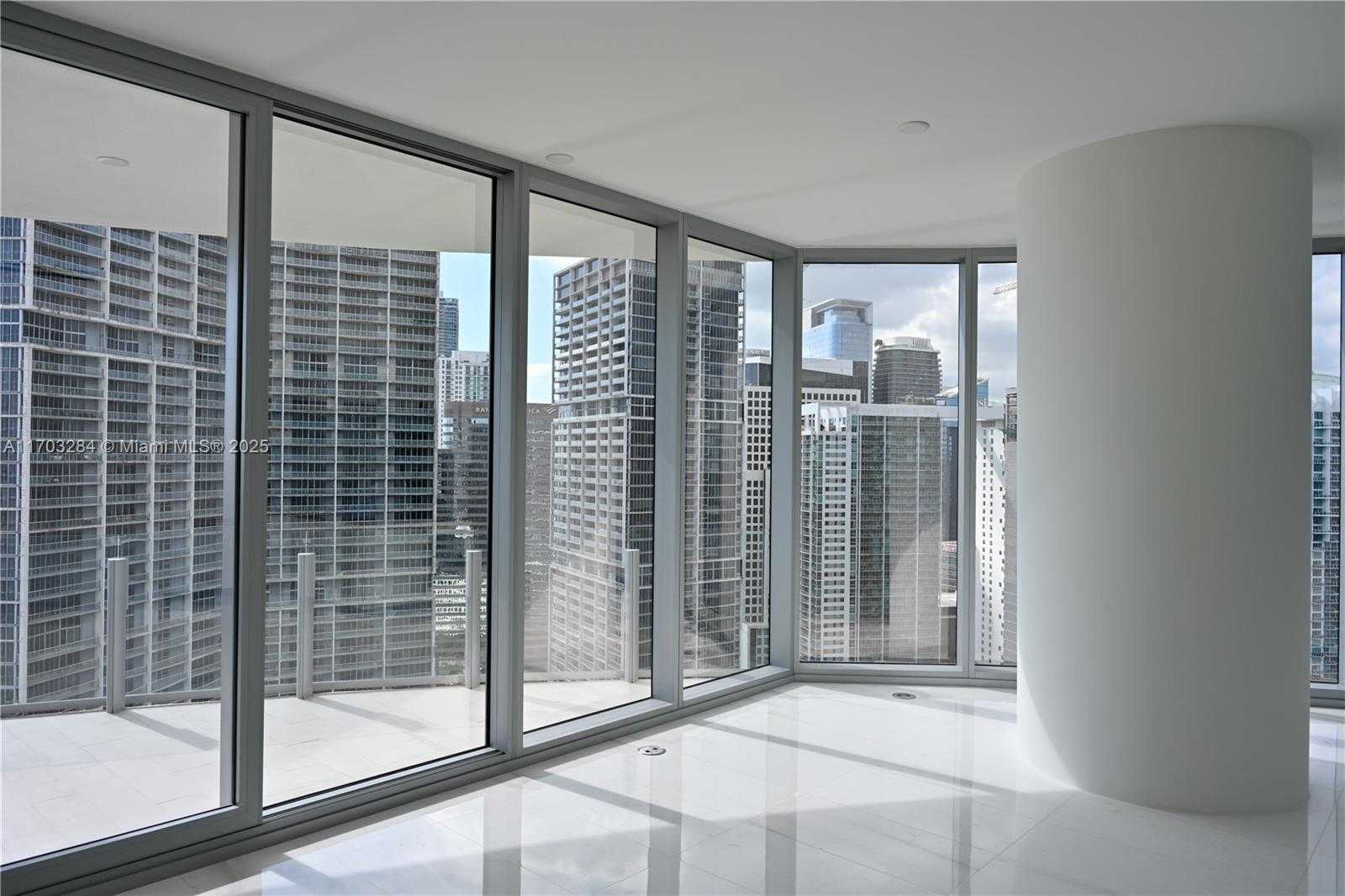 Small Image of 300 BISCAYNE BLVD WAY #3407, Miami Number 59