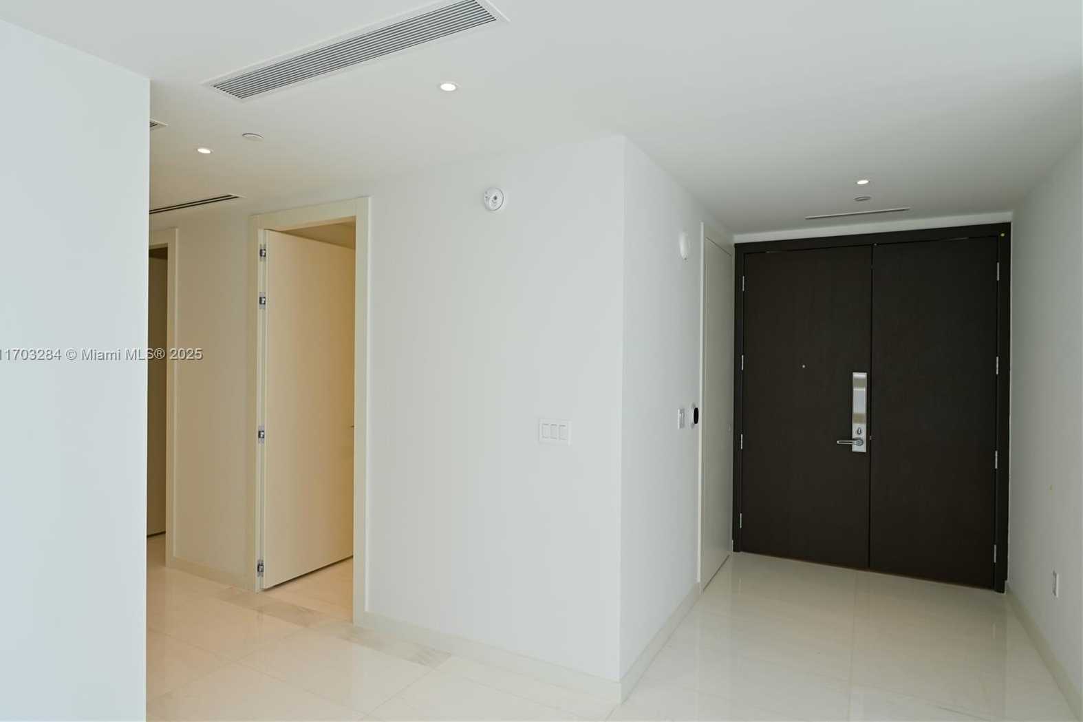 Small Image of 300 BISCAYNE BLVD WAY #3407, Miami Number 68
