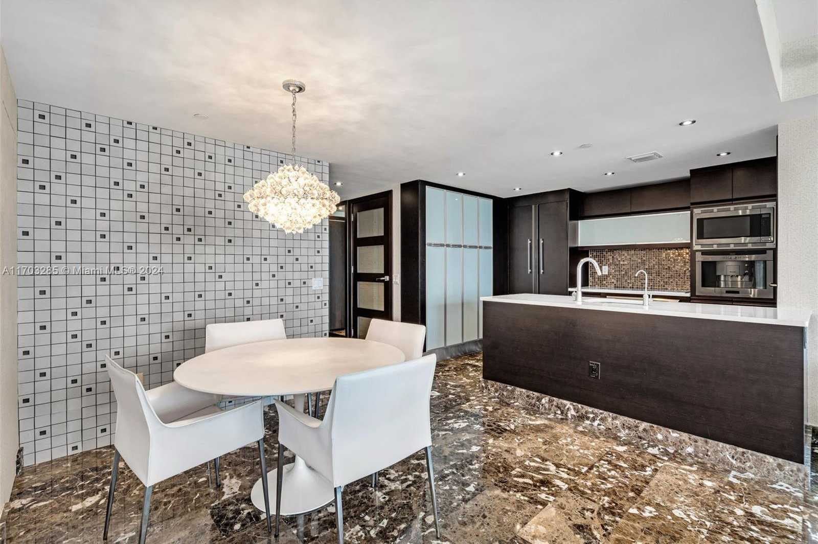Small Image of 5875 COLLINS AVE #1503, Miami Beach Number 12