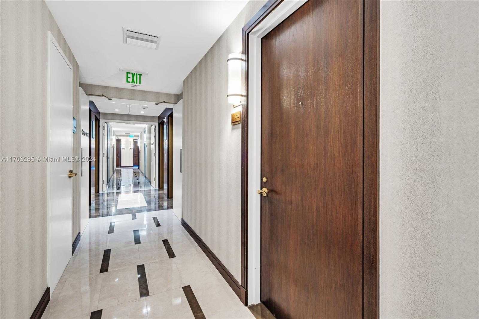 Small Image of 5875 COLLINS AVE #1503, Miami Beach Number 6