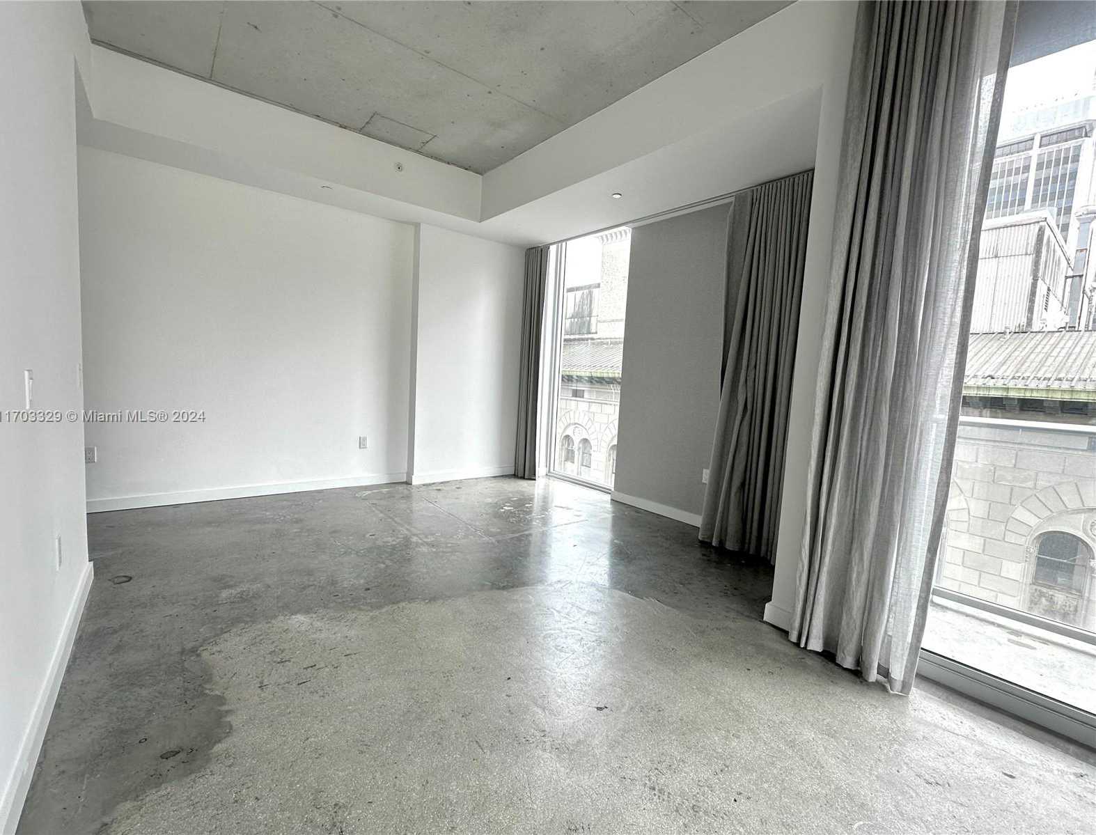 Small Image of 151 SOUTH EAST 1ST ST #1501, Miami Number 15