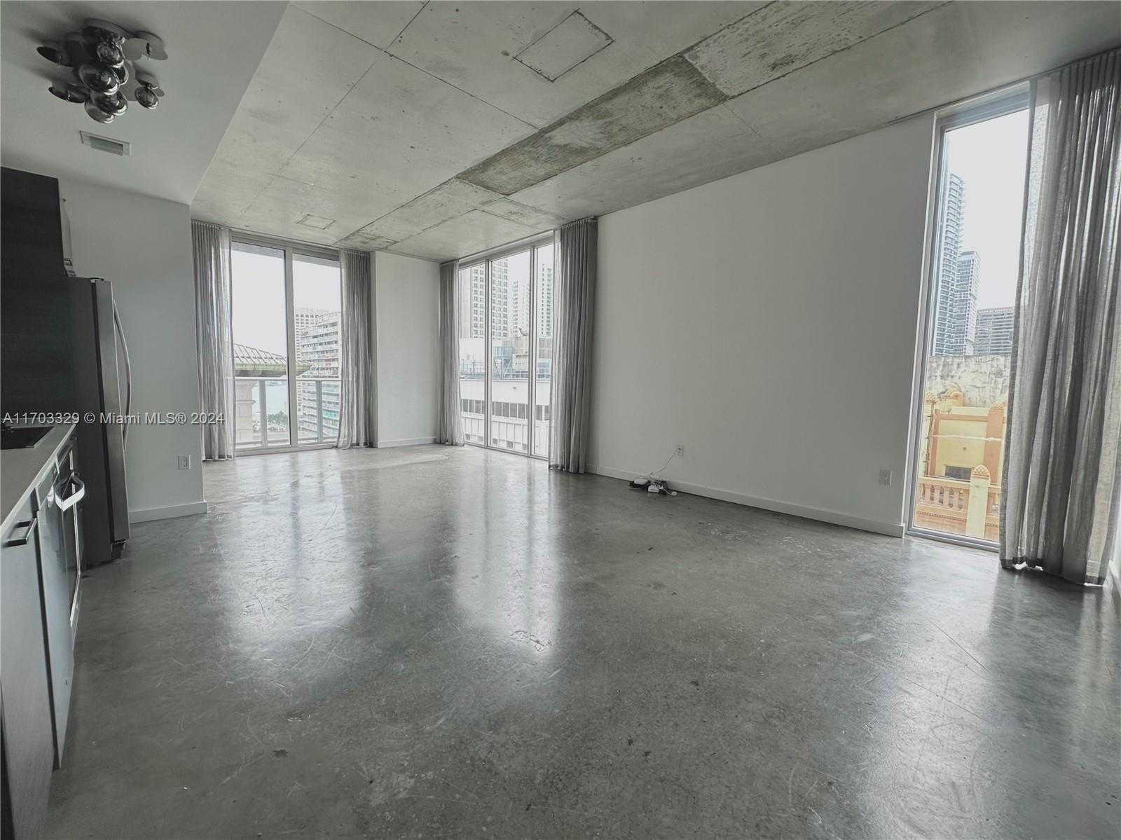 Small Image of 151 SOUTH EAST 1ST ST #1501, Miami Number 4