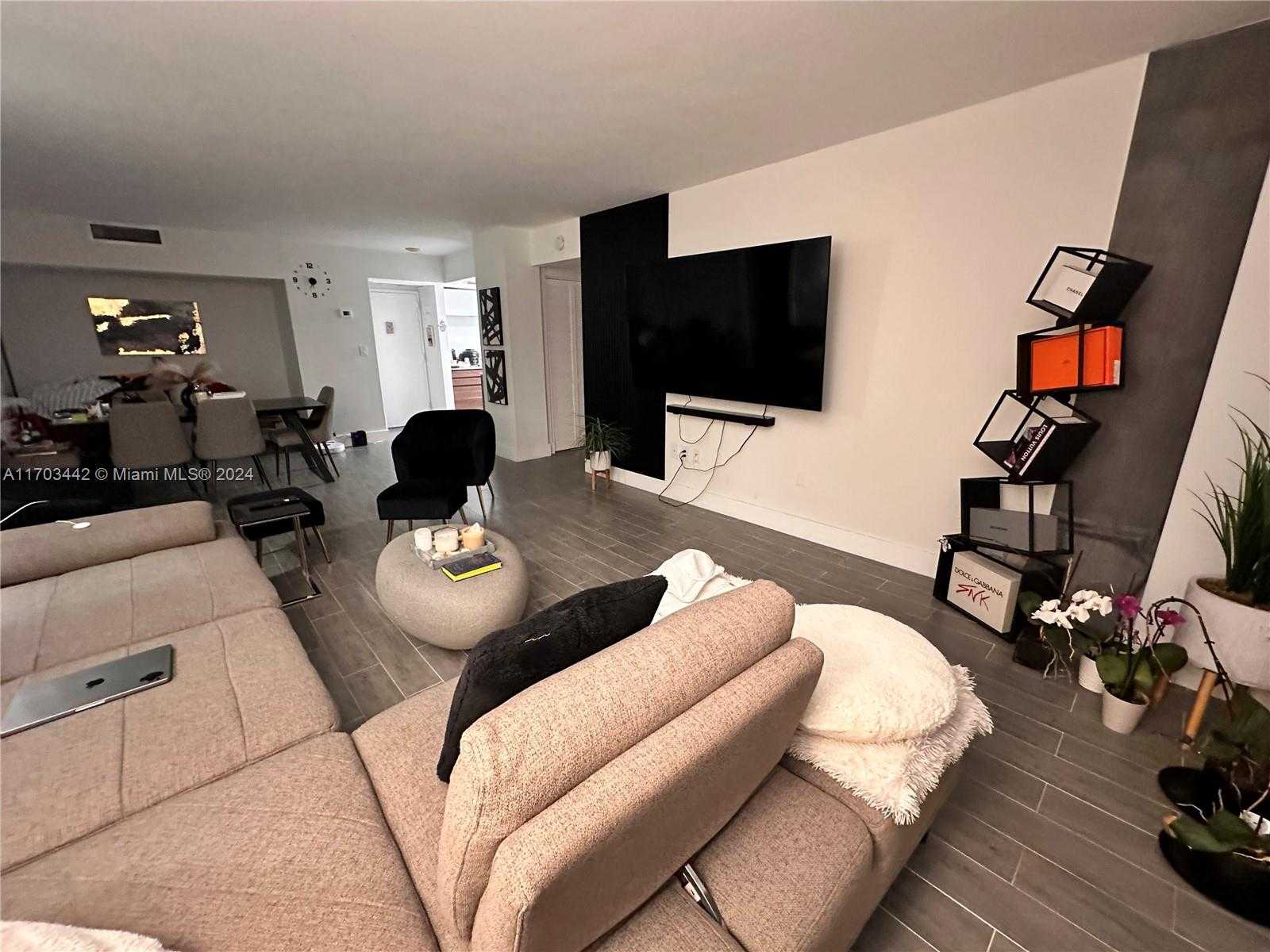 Small Image of 20505 EAST COUNTRY CLUB DR #1836, Aventura Number 5