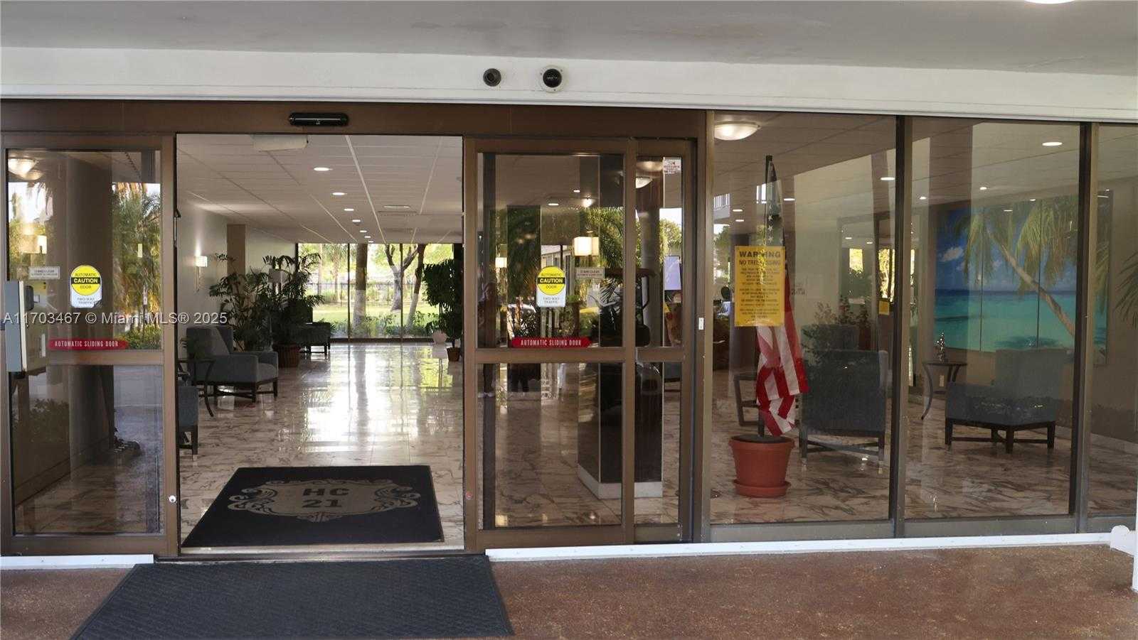 Small Image of 4400 HILLCREST DR #604A, Hollywood Number 26