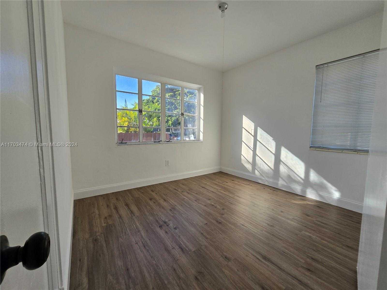 Small Image of 660 84TH ST #39, Miami Beach Number 6