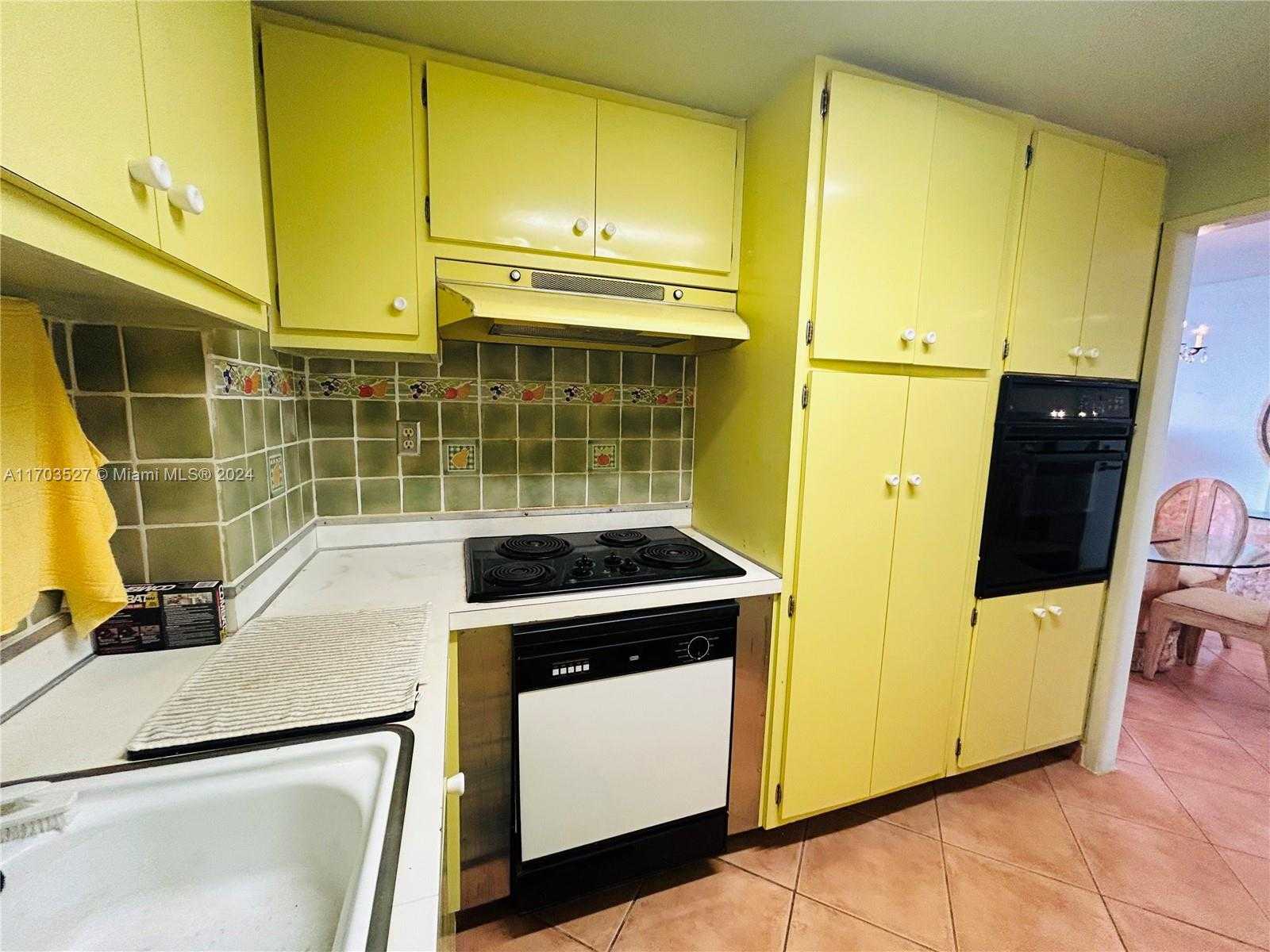 Small Image of 3301 NORTH EAST 5TH AVE #110, Miami Number 19