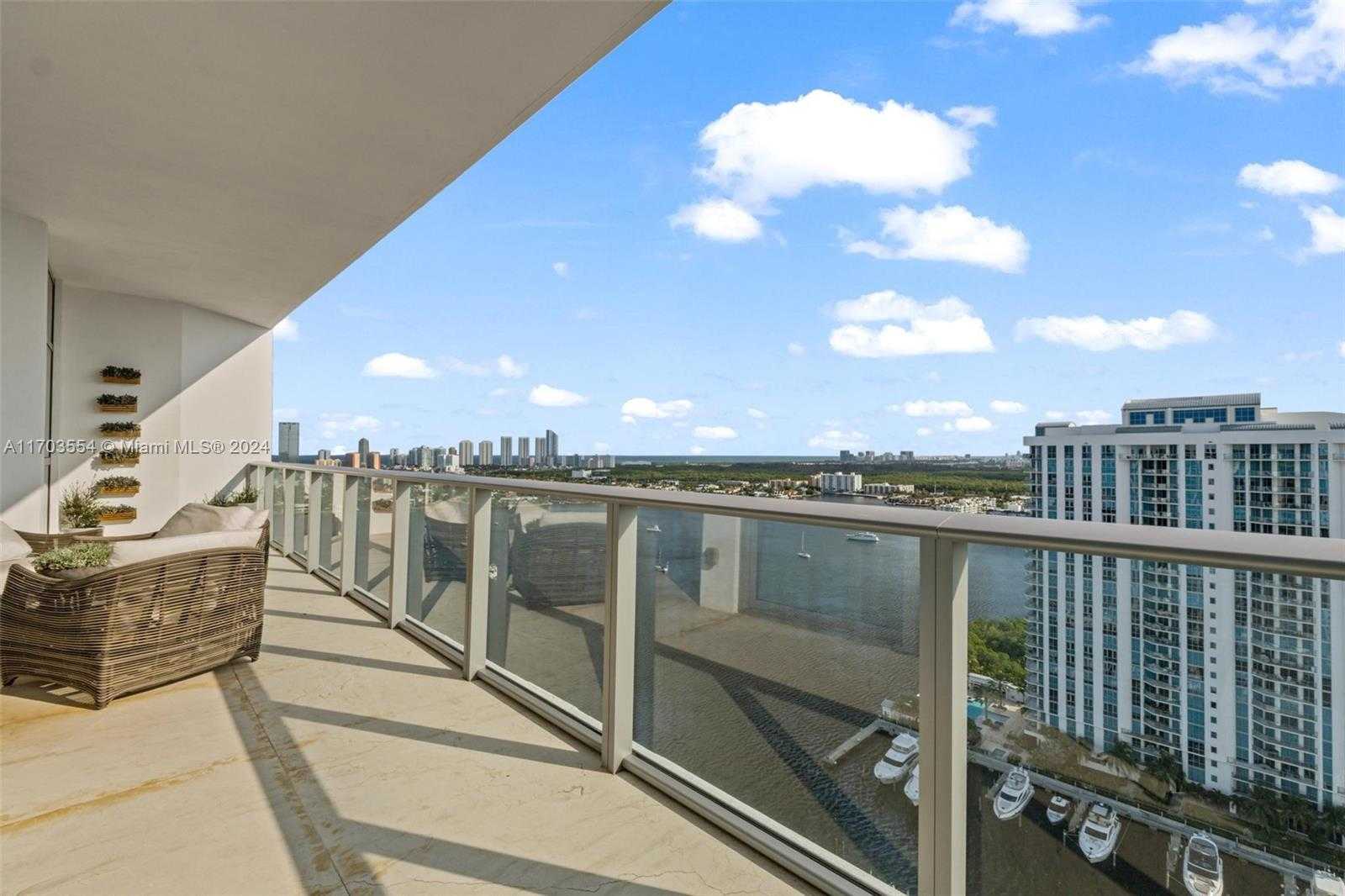 Small Image of 17301 BISCAYNE BLVD #PH-5, North Miami Beach Number 27