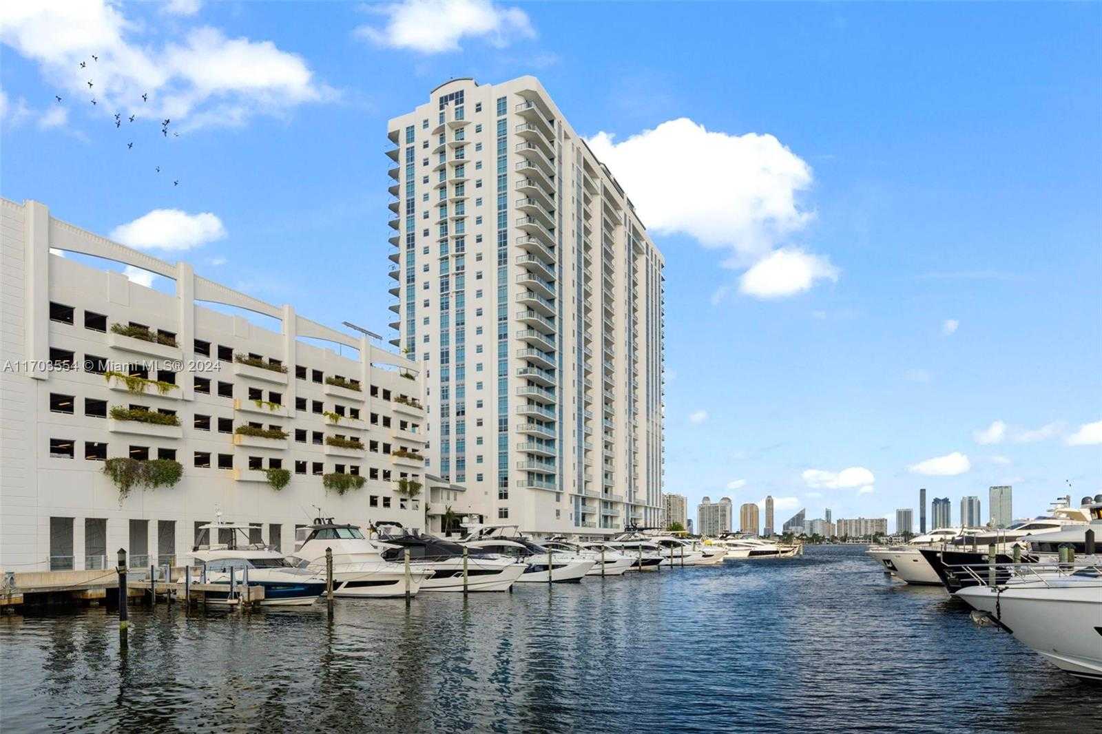 Small Image of 17301 BISCAYNE BLVD #PH-5, North Miami Beach Number 32