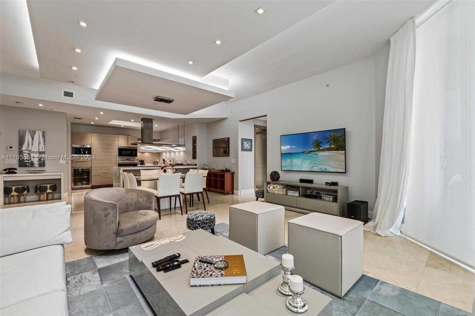 Small Image of 17301 BISCAYNE BLVD #PH-5, North Miami Beach Number 8