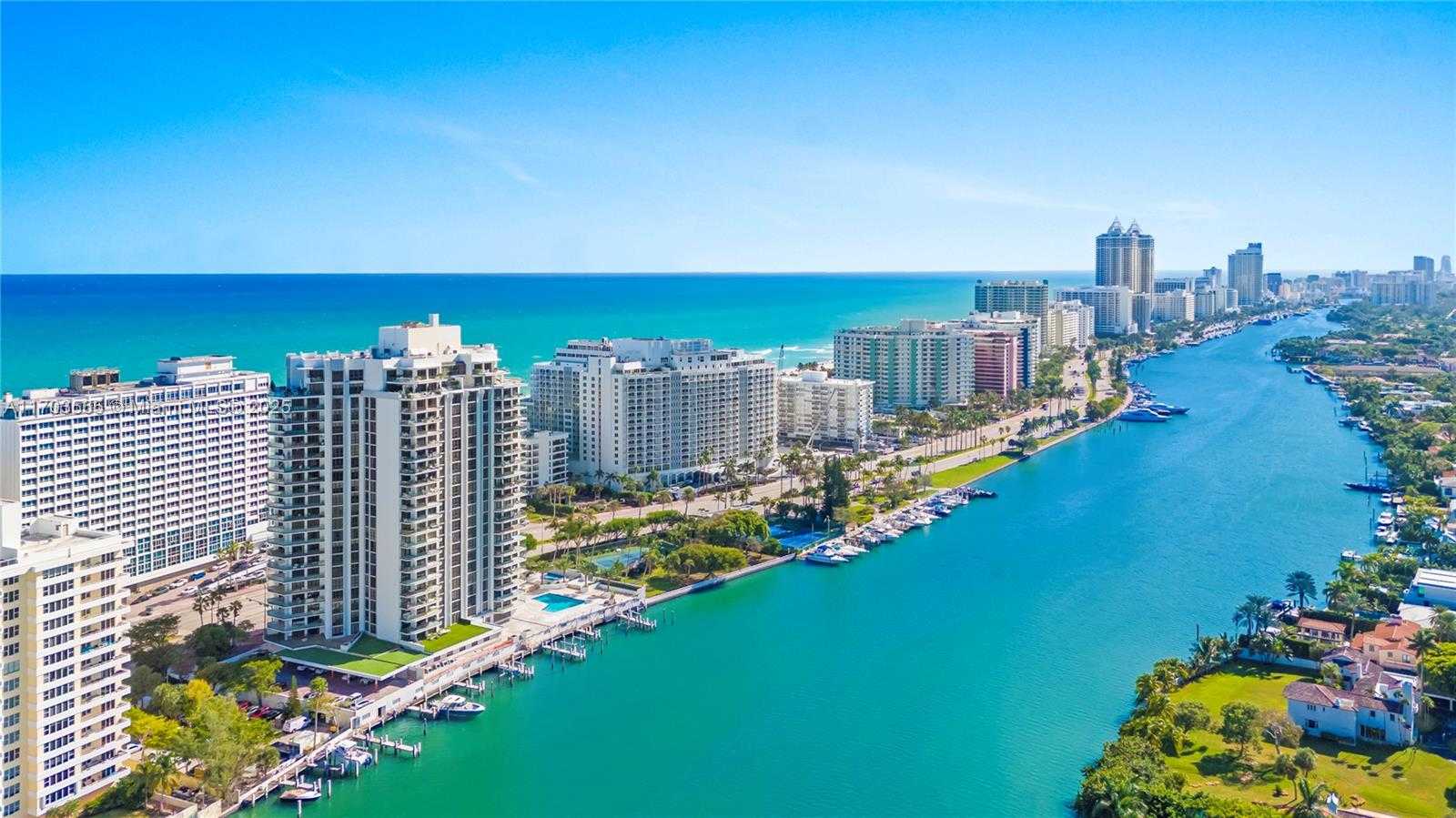 Small Image of 5500 COLLINS AVE #2302, Miami Beach Number 10