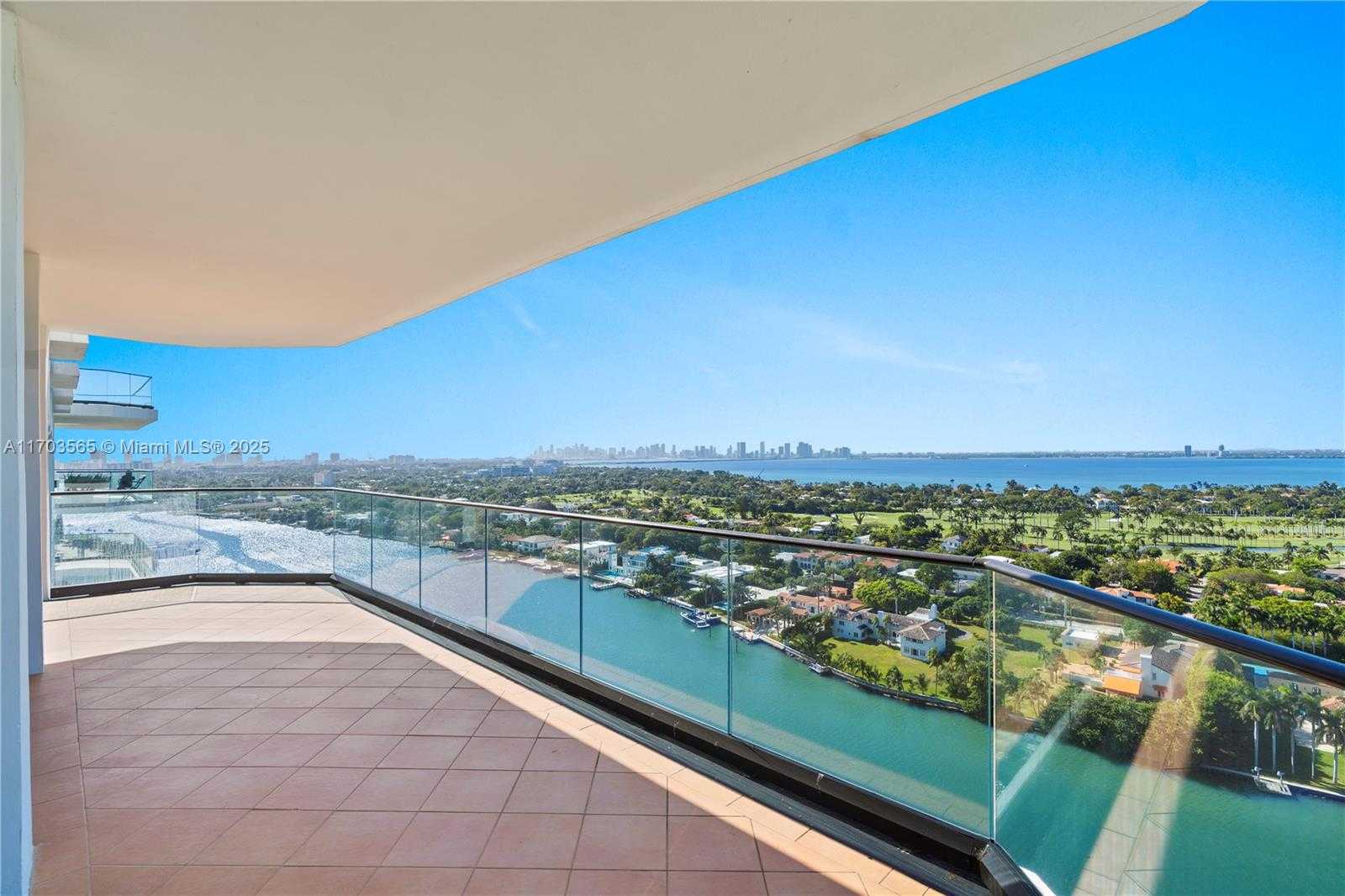 Small Image of 5500 COLLINS AVE #2302, Miami Beach Number 2