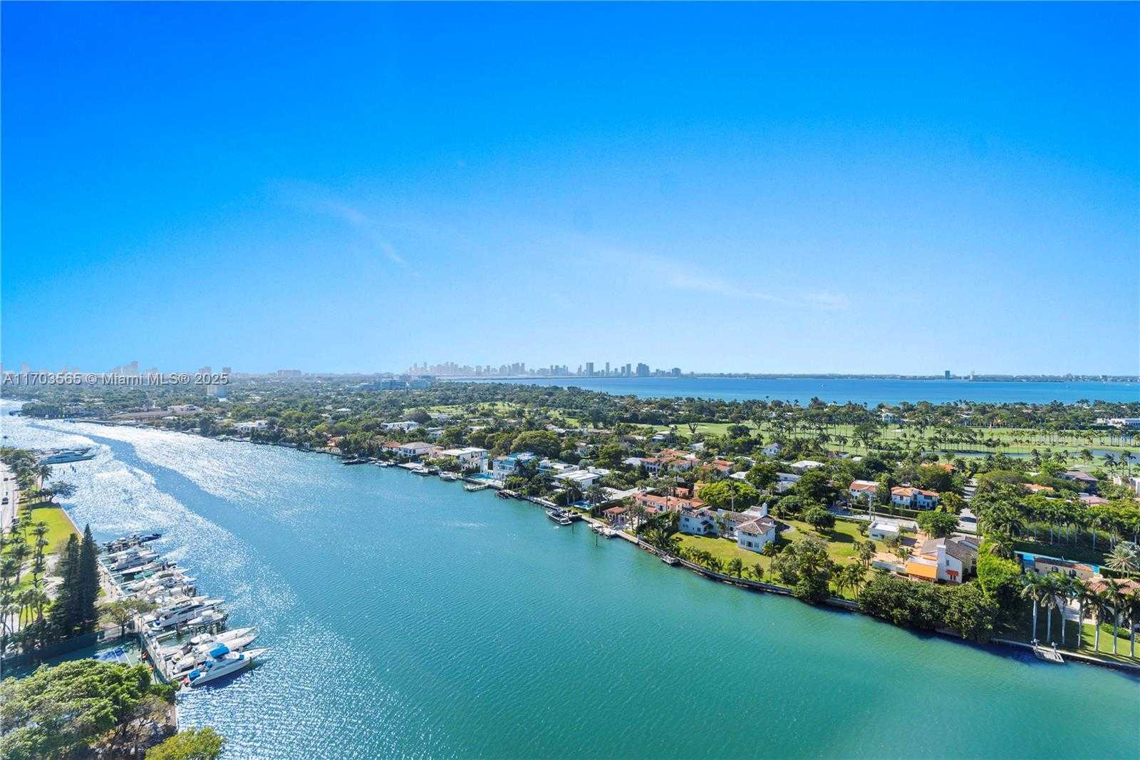 Small Image of 5500 COLLINS AVE #2302, Miami Beach Number 21