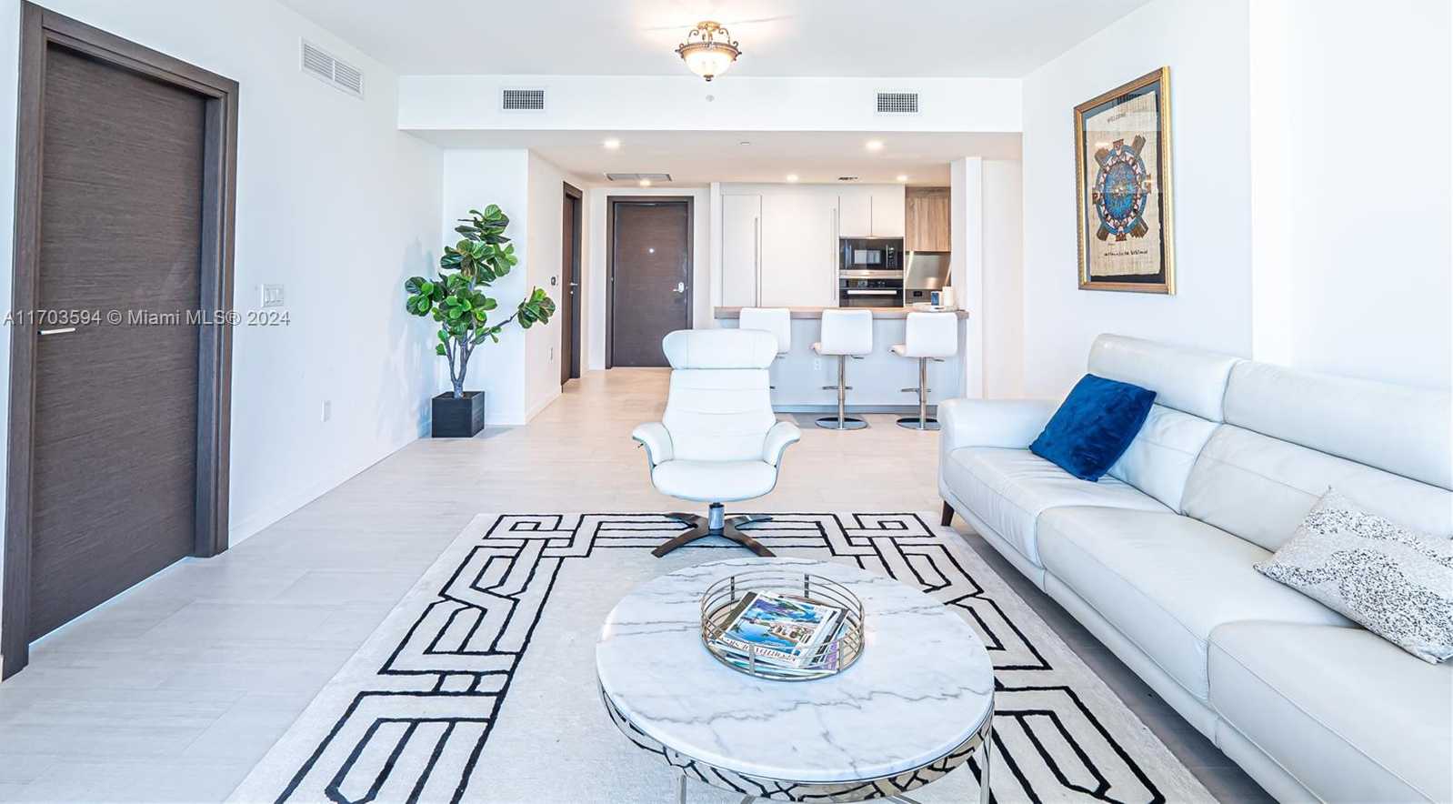 Small Image of 1000 BRICKELL PLZ #3806, Miami Number 6
