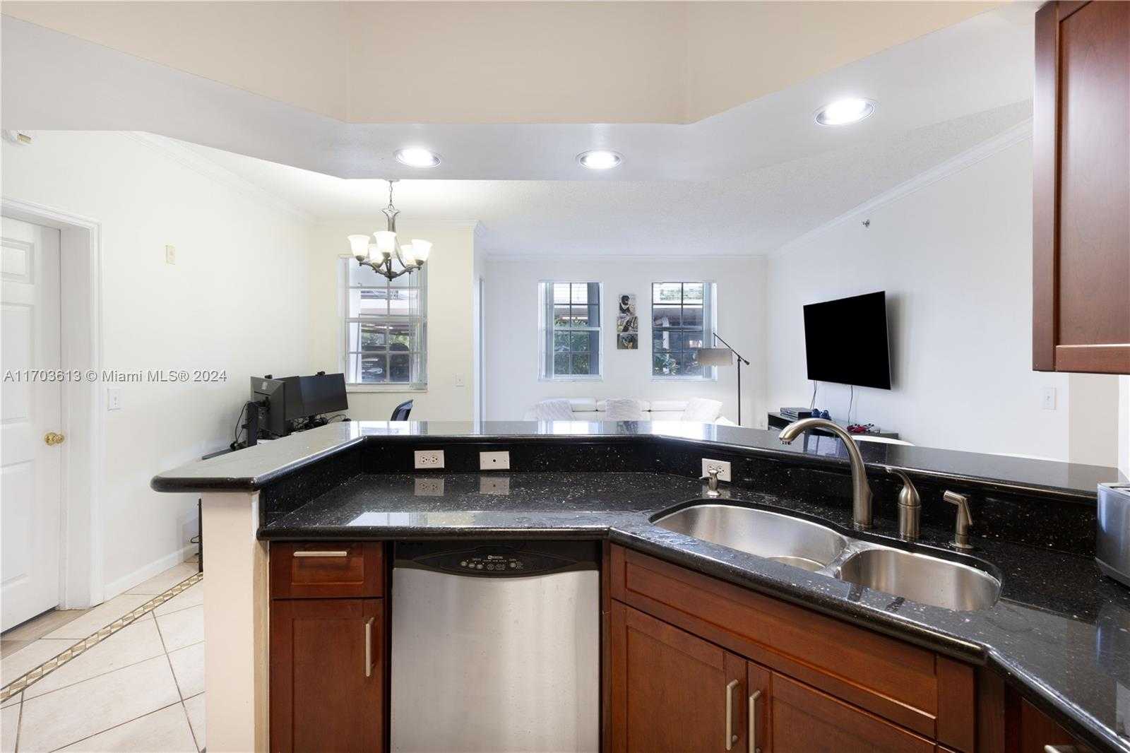 Small Image of 3105 NE 184th St, Aventura, FL 33160, USA Number 13