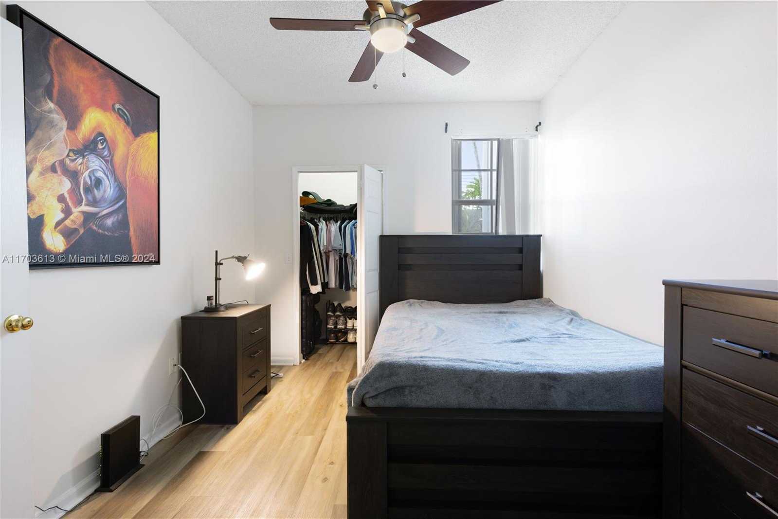 Small Image of 3105 NE 184th St, Aventura, FL 33160, USA Number 24