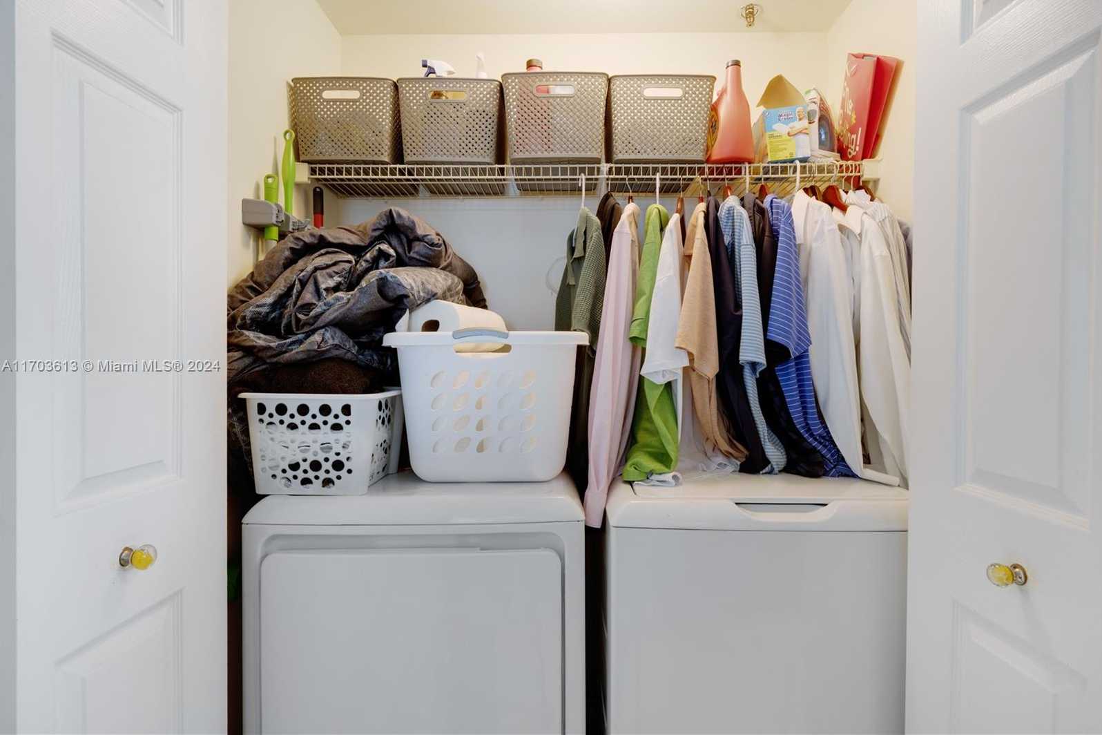 Small Image of 3105 NE 184th St, Aventura, FL 33160, USA Number 28
