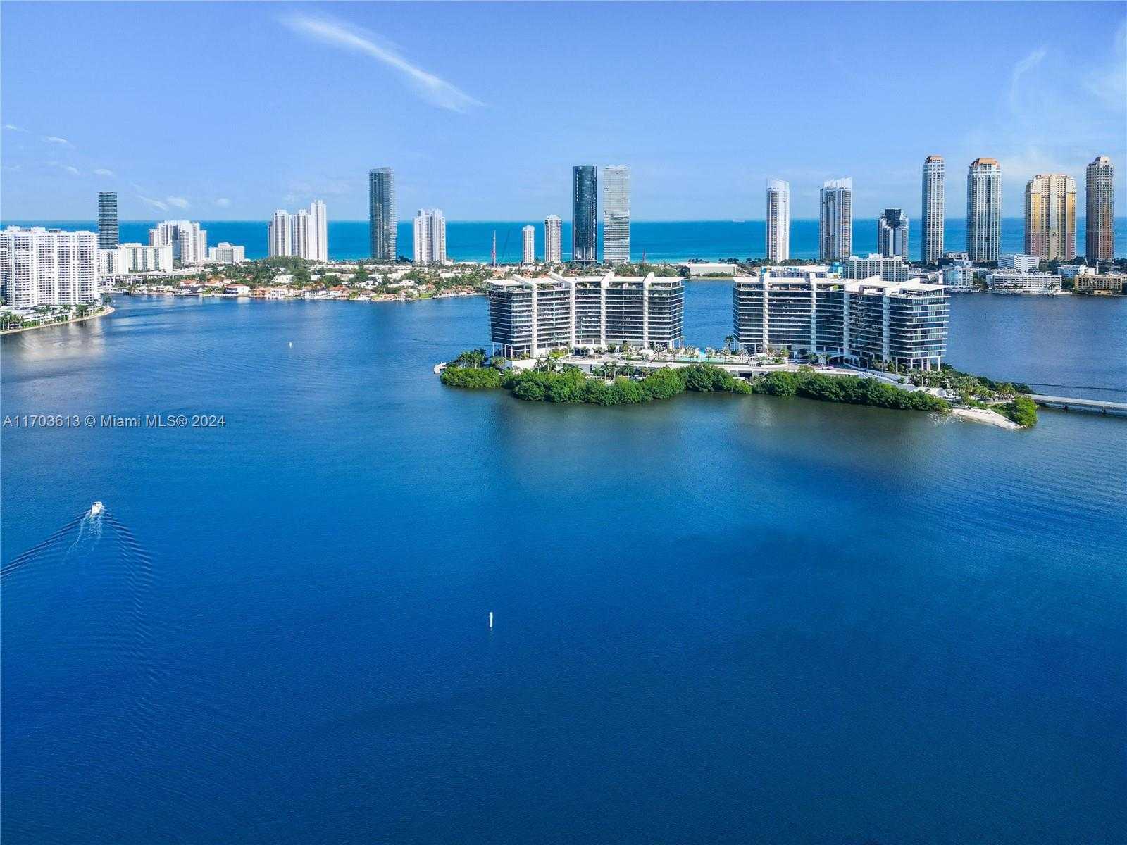 Small Image of 3105 NE 184th St, Aventura, FL 33160, USA Number 48