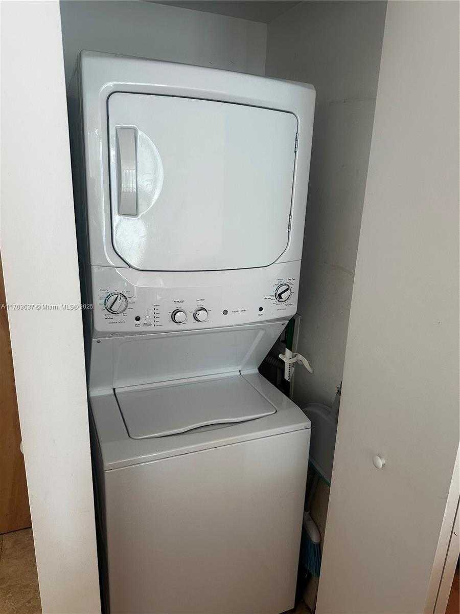 Small Image of 350 SOUTH MIAMI AVE #1704, Miami Number 10