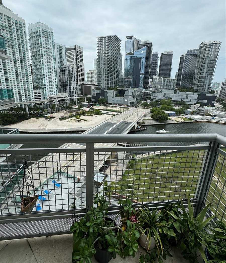 Small Image of 350 SOUTH MIAMI AVE #1704, Miami Number 4