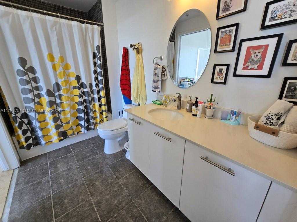 Small Image of 3470 EAST COAST AVE #H1404, Miami Number 16