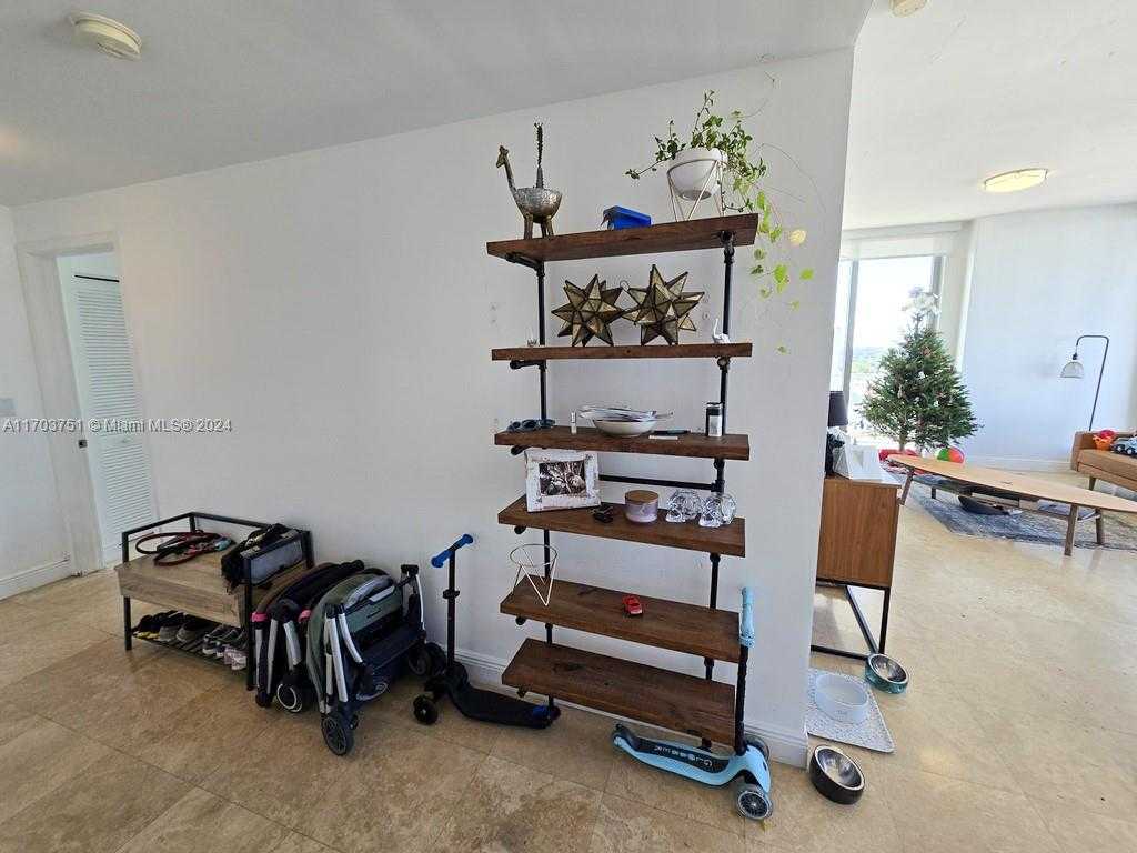 Small Image of 3470 EAST COAST AVE #H1404, Miami Number 20