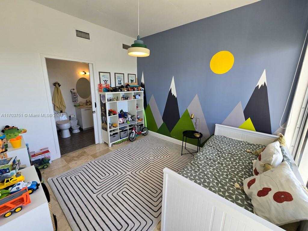 Small Image of 3470 EAST COAST AVE #H1404, Miami Number 21