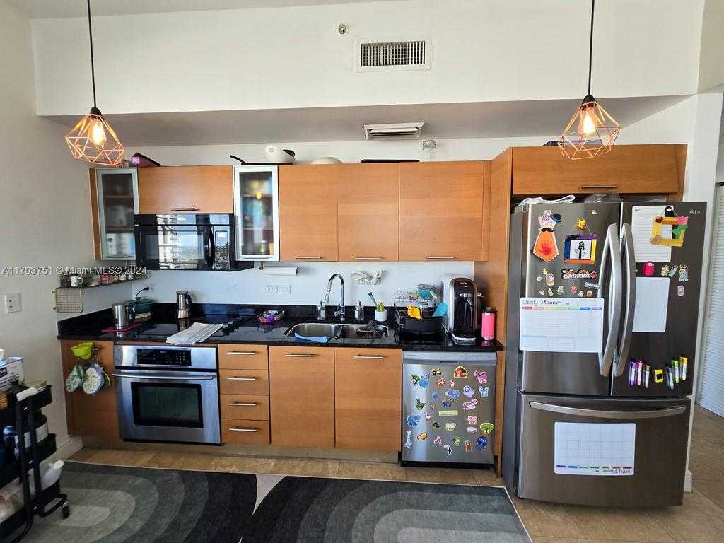 Small Image of 3470 EAST COAST AVE #H1404, Miami Number 6