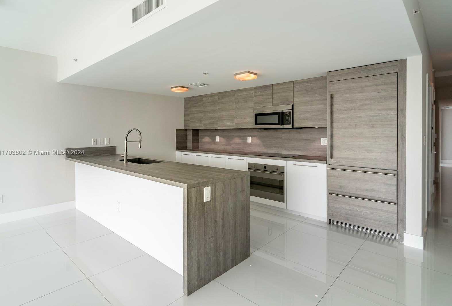 Small Image of 400 SUNNY ISLES BLVD #919, Sunny Isles Beach Number 11