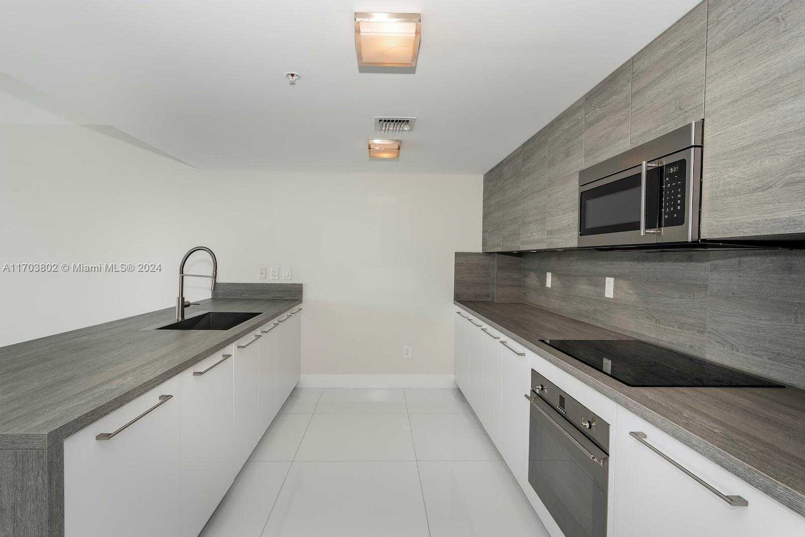 Small Image of 400 SUNNY ISLES BLVD #919, Sunny Isles Beach Number 14