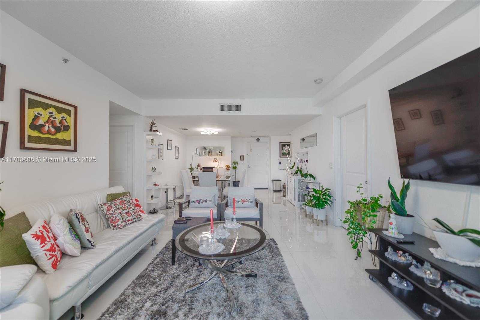 Small Image of 1250 SOUTH MIAMI AVE #2003, Miami Number 16