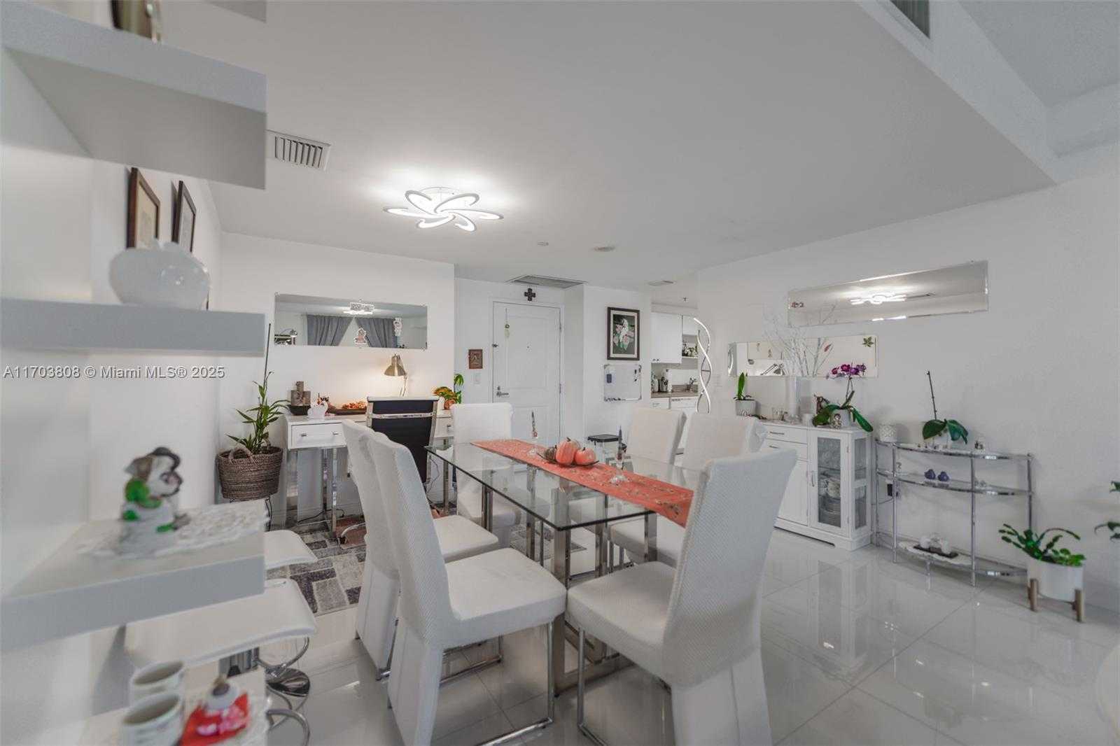 Small Image of 1250 SOUTH MIAMI AVE #2003, Miami Number 18