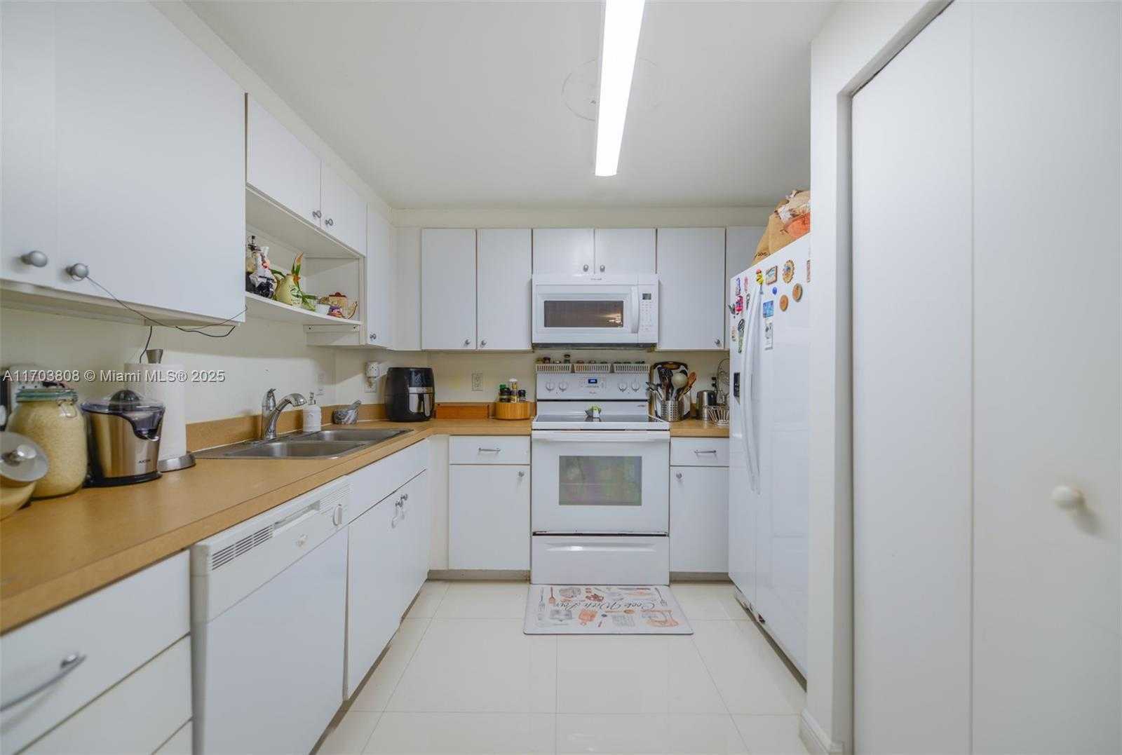 Small Image of 1250 SOUTH MIAMI AVE #2003, Miami Number 20